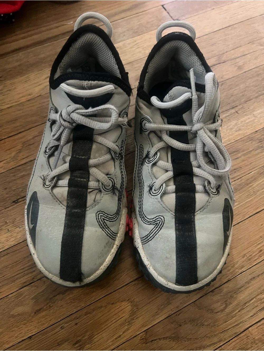 Kids Nike Turf baseball shoes size 1Y